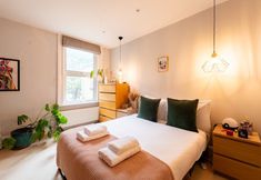 Others 3 87 Gauden Road