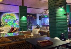 อื่นๆ 7 Noahs Ark