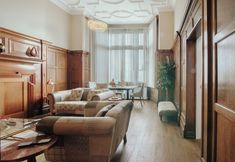 기타 6 Outstanding Massive Apartment With Character