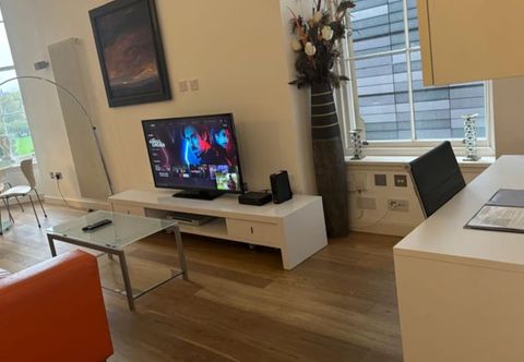 Others Spacious one bed Quartermile Apartment With Breathtaking Park Views - V Central