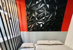 기타 4 People's Condo Atria