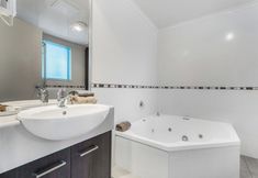 Others 5 Dannemora Motor Inn