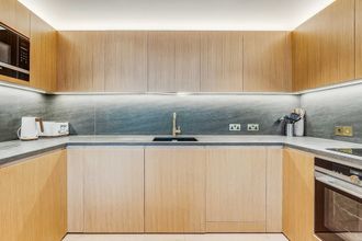 Others 4 London Joy in London