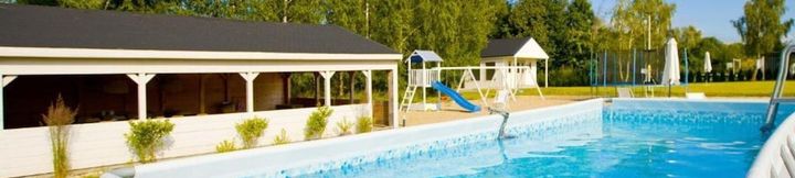 Khác 3 Comfortable Holiday Homes With a Summer Pool