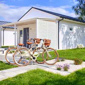 Primary image1帶夏季泳池的舒適度假屋，Świeszyno飯店