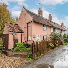 Room 1 Host Stay 船木屋, Repps with Bastwick Apartments