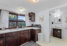 기타 6 Green Lake Zen Low Level Garden Suite