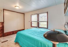 Others 4 5 Mi to Lake Erie Access: Quiet Cottage w/ Yard!