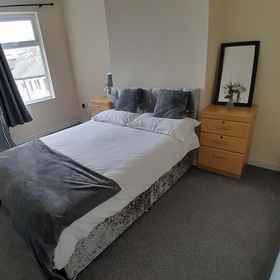 Primary image1Blackpool - 2-beds - Sleeps 5 - Pet Friendly,Fylde District公寓