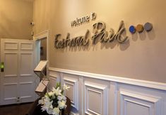 อื่นๆ 2 Eastwood Park Country House