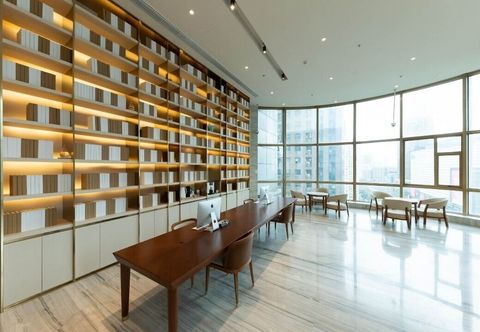 Lainnya All Season Hotel Mall Roadsubway station