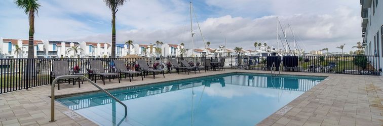 Others 2 Mi to Johns Pass: Madeira Beach Condo