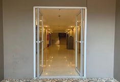 Lain-lain 2 Juemarst Suites Near Sm Mall Of Asia