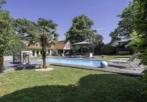 อื่นๆ Rustic Retreat w/ Pool