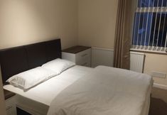 Others 4 Room in Guest Room - Cheerful big Size Room in Leicester
