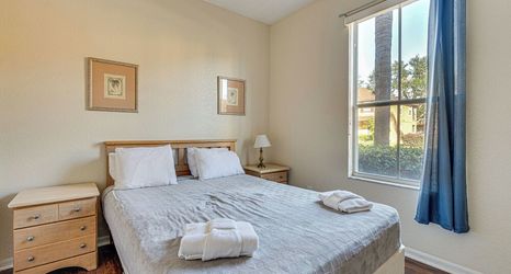 Others 2 8 Mi to Disney: Orlando Townhome w/ Pool Access!