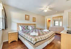 Others 5 8 Mi to Disney: Orlando Townhome w/ Pool Access!