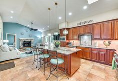 其他 2 13 Mi to Downtown San Diego: Quiet Home w/ Spa!