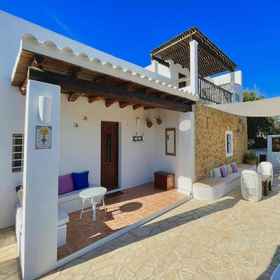 Primary image 1 บ้านพักตากอากาศใกล้ชายหาดที่สวยงาม, โรงแรม & ที่พัก Estellencs