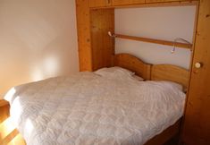 Others 2 Authentic Apartment With Mountain Views