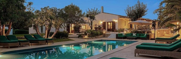 その他 Traditional Villa With Garden