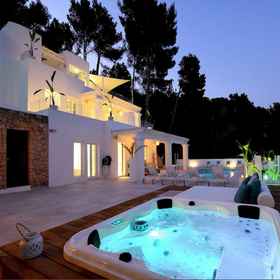 Primary image 1 Magnificent Villa With Heated Pool, Khách sạn Estellencs