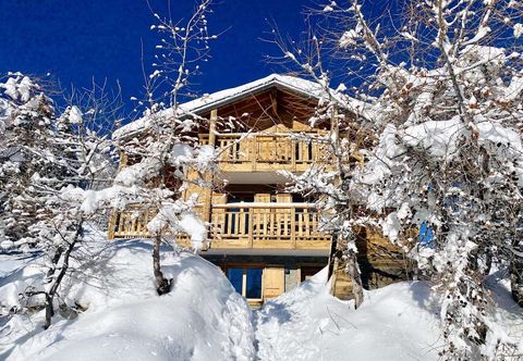 Lain-lain Chalet With Stunning View and Jacuzzi