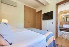 Khác 4 Magnificent Villa in Luxurious Retreat