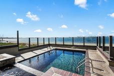 Others Beachfront+private Beach Access, Pool+hot Tub, Oceanview Sail Bay by Avantstay