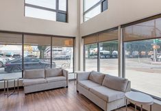 Others 7 Red Roof PLUS+ Brooklyn - 3rd Ave