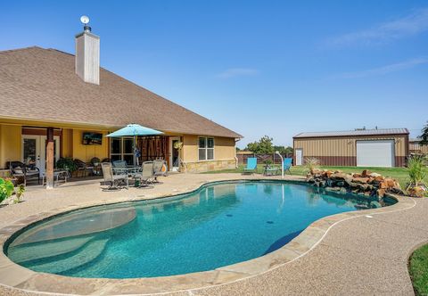 Others 4 Mi to Dtwn: Home w/ Pool in Stephenville!