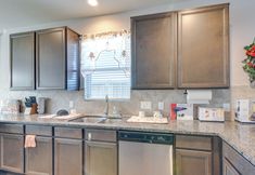 其他 7 Fenced Yard & Gas Grill: Spacious Home in Richmond