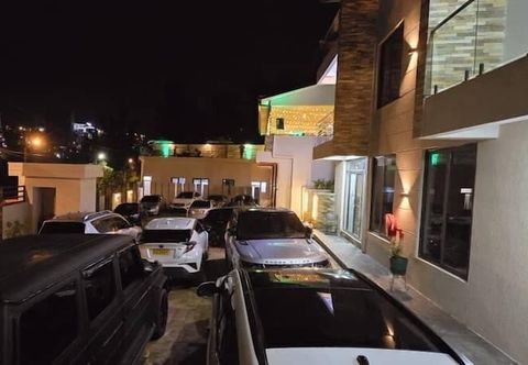 Others Step Apart Hotel