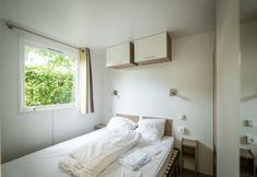 Others 5 Charming Chalet With Pool