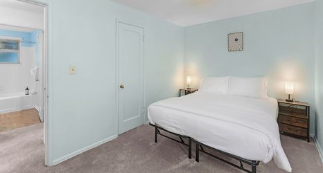 อื่นๆ 2 Greenwood's Wildflower Glow WalkScore 81