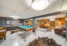 Others 2 Hot Tub & Sweeping Views: Apt in Clarkston!