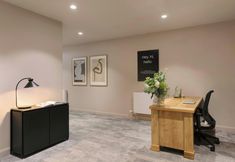 Others 4 Sonder by Marriott Bonvoy The Teacher