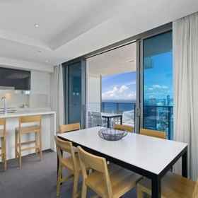 Room 1 Orchid Residences - HR Surfers Paradise, โรงแรม & ที่พัก Elsewhere