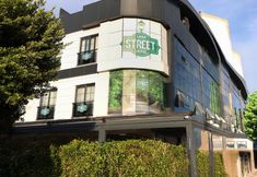 Lainnya 6 Lara Street Hotel