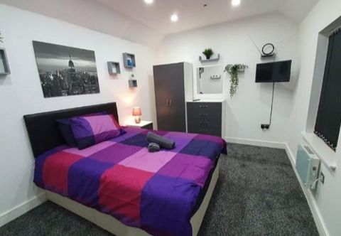 其他 3 Bedrooms Apartments Near Town Center