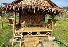 Others 2 Three ladies