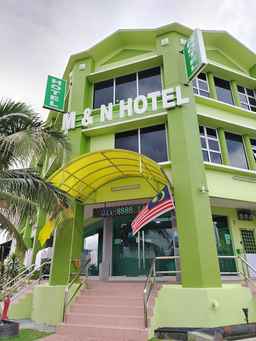 M & N Hotel, USD 9.74