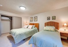 其他 2 Walk to Parks & Bay: Olympia Duplex w/ Fenced Yard