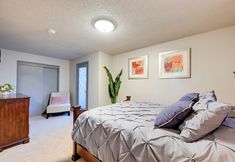 其他 4 Walk to Parks & Bay: Olympia Duplex w/ Fenced Yard