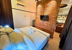 Others 3 Seeds Hotel Puchong Koi