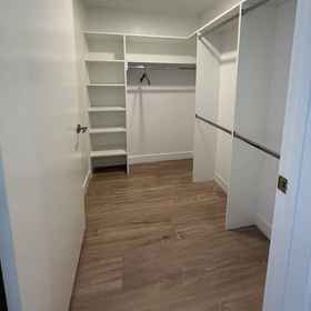 Room 1 Modern Retreat in Koreatown, โรงแรม & ที่พัก Hollywood Walk of Fame