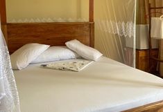 Lainnya 4 Authentic Mikoko Beach & Cottages