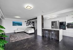 Lainnya 5 Pacific Regis