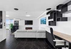 Lainnya 6 Pacific Regis