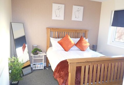 其他 Nottingham - 5 Beds - Sleeps 11 - Garden - Parking